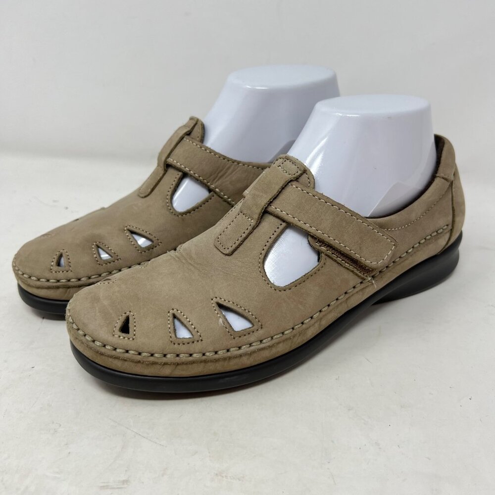 SAS Womens Roamer Sage Beige Slip On Leather Comfort Size 7.5N